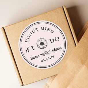Adesivo Redondo Ícone de Donut Favor de Casamento Donut Mind If I 