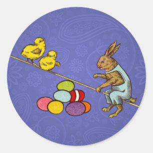 Adesivo Redondo Ilustração do coelho de Páscoa chocando ovos