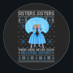 Adesivo Redondo Irmãs White Xmas Snow Christmas Movie 1954 Holid<br><div class="desc">Irmãs White Xmas Snow Christmas Movie 1954 Holiday Pajamas</div>