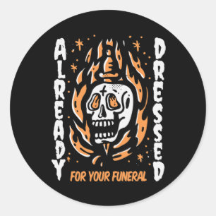 Adesivo Redondo Já Vestido Para O Seu Halloween Funeral