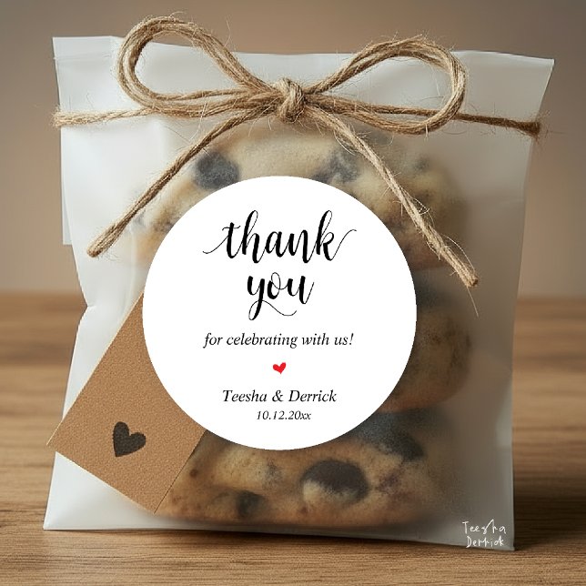 Adesivo Redondo Janto Russo Moderno De Casamento Obrigado Presente (Modern Rustic Wedding Dinner Thank You Gifts Classic Round Sticker cute red heart Black White)