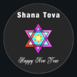 Adesivo Redondo Jewish Star Shana Tova<br><div class="desc">Shana Tova Jewish Star apresenta o estilo hebraico,  estrela de vidro manchada de David e saudação ensolarada por um Feliz ano novo.</div>