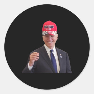 Adesivo Redondo Joe Biden engraçado usa boné Trump 2024