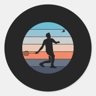 Adesivo Redondo Jogador de Badminton Racquet Esporte Shuttle Retro