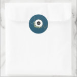 Adesivo Redondo Joy Blue Christmas Modern wreath Logo personalizad<br><div class="desc">Espalhe a alegria das férias com o adesivo "Joy" "Blue Christmas Modern Wreath Custom Logo Round". Este elegante adesivo redondo apresenta uma design de coroa moderna com uma mensagem alegre de "alegria" num tema azul na moda, perfeita para adicionar um toque festivo às suas embalagens ou presentes. Personalize com o...</div>
