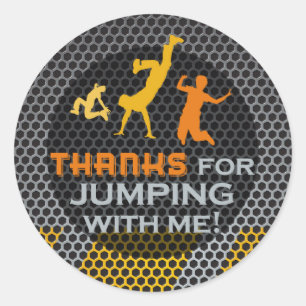 Adesivo Redondo Jump Birthday Boy Matando Obrigado Stickers