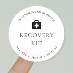 Adesivo Redondo Kit de Recuperação de Hangover de Casamento Modern<br><div class="desc">Adesivos do kit de recuperação de hangover de casamento moderno | kit de sobrevivência</div>