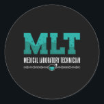 Adesivo Redondo Lab Tech MLT Medical Laboratory Technicic Science<br><div class="desc">Este divertido design de um técnico de laboratório para mulheres e homens que amam seu trabalho de laboratório e químico. Mostre que você é um técnico de laboratório orgulhoso. O motivo é a citação do MLT Medical Laboratory Technician.</div>