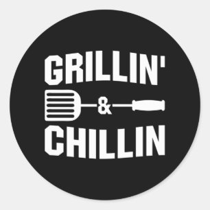 Adesivo Redondo Legal Grillin Chillin Arte Palavra