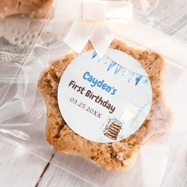 Adesivo Redondo Leite E Biscoito Primeira Festa de aniversário (Criador carregado)