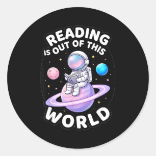 Adesivo Redondo Ler livros engraçados de espaço fora deste mundo é
