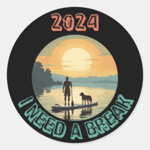 Adesivo Redondo Levante o conselho de pá surfando com o cachorro