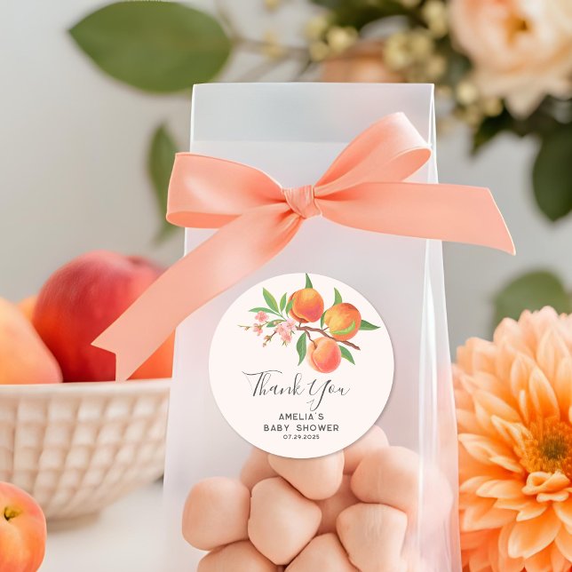 Adesivo Redondo Little Peach Is On The Way Baby Shower thankyou (Criador carregado)