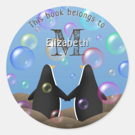 Adesivo Redondo livro de amigos e bolhas de pinguim