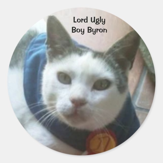 ADESIVO REDONDO LORD UGLY BOY BYRON STICKER (Frente)