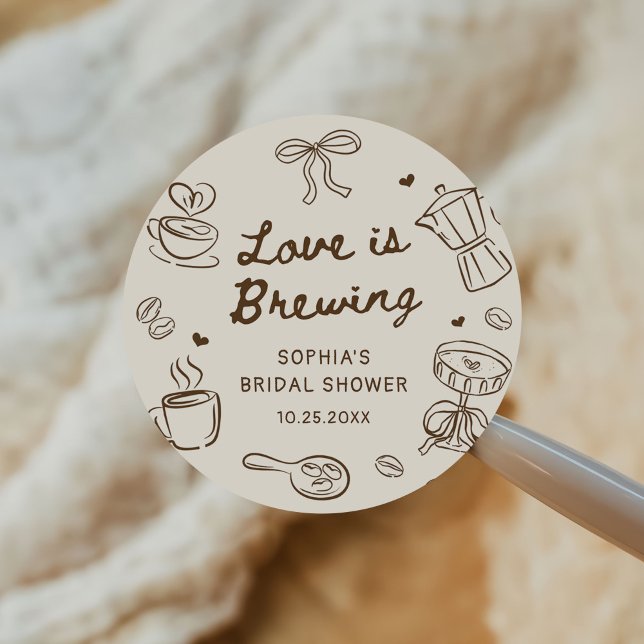 Adesivo Redondo Love is Brewing Coffee Hand Drawn Bridal Shower (Criador carregado)