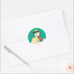 Adesivo Redondo Lucy Peppermint Candy<br><div class="desc">As designs de Natal de Charles Schulz,  que incluem os amendoins,  capturam a essência da inocência infantil e o espírito que anima a época de férias.</div>