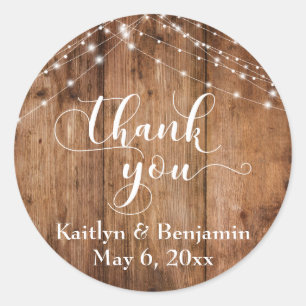 Adesivo Redondo Madeira Marrom russa e Cordas de Luz Branca, Obrig