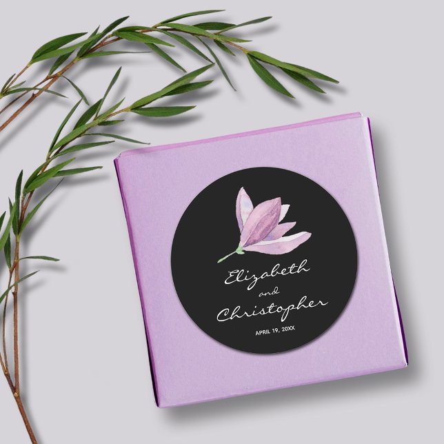 Adesivo Redondo Magnolia Floral Wedding Favor em Preto (Magnolia Floral Wedding Favor Black Round Stickers)