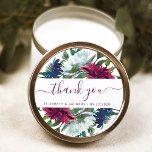 Adesivo Redondo Marinho Azul Casamento Floral Obrigado<br><div class="desc">Este adesivo de casamento rústico apresenta um buquê de flores de cor-de-água,  azuis e marinhos. As palavras "obrigado você" aparecem na caligrafia de caligrafia na moda com balsas no começo e no fim. Adicione os nomes dos casais e a data do casamento abaixo.</div>