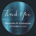 Adesivo Redondo Marinho Blue Weding Favor Obrigado<br><div class="desc">Marinho Blue Wedding Seal Favor Obrigado Sticker. Este adesivo pode ser personalizado para incluir seu nome e data de casamento e ser usado para selar seus convites de casamento ou bolsas de favor. Este Marinho de selo azul de casamento é parte da coleção de rosa dourado. Entre em contato com...</div>