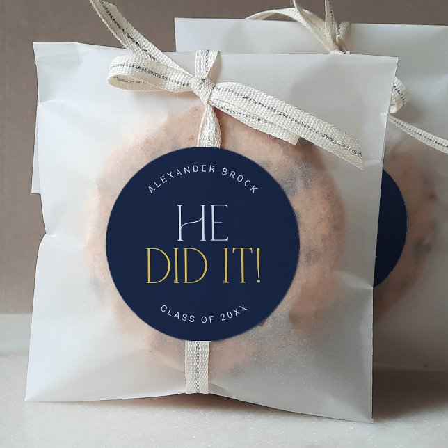 Adesivo Redondo Marinho De Fete Moderno Dourado Ele Fez Isso Vinhe (Criador carregado)