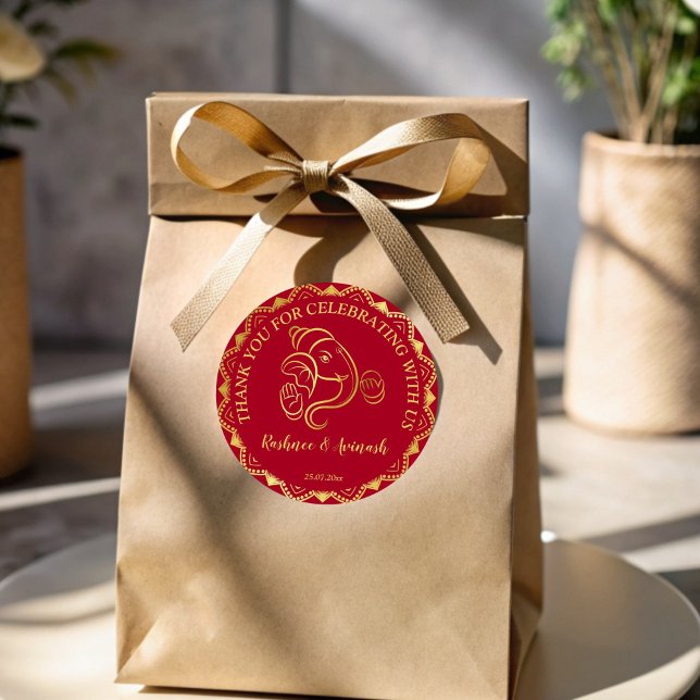 Adesivo Redondo Marrom do casamento indiano e ouro Ganesha te obri (Indian wedding maroon and gold Ganesha thank you Classic Round Sticker)