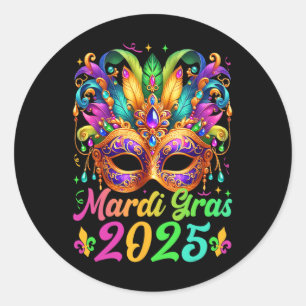 Adesivo Redondo Máscara de penas do Mardi Gras 2025 Família Mardi 