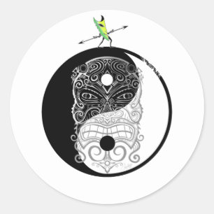 Adesivo Redondo Máscara do guerreiro de Yin Yang Tiki