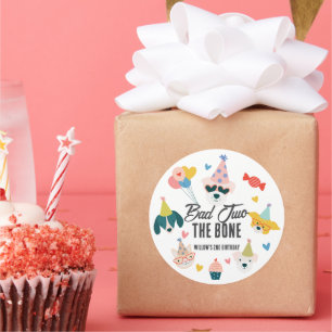 Adesivo Redondo Mau Dois o segundo aniversário de Cães Ossos e Bal