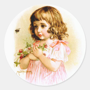 Adesivo Redondo Maud Humphrey: Menina do verão com flores e abelh