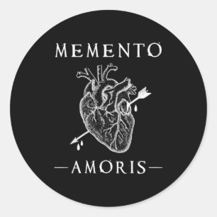 Adesivo Redondo Memento Amoris. Coração Sangrando & Gothic Arrow