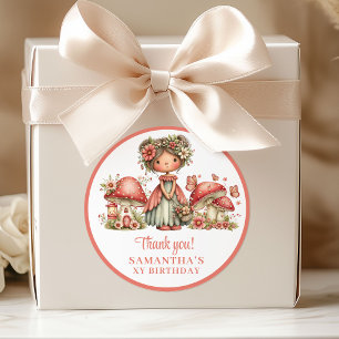Adesivo Redondo Menina Floral Fada Caprichosa Aniversário Obrigada