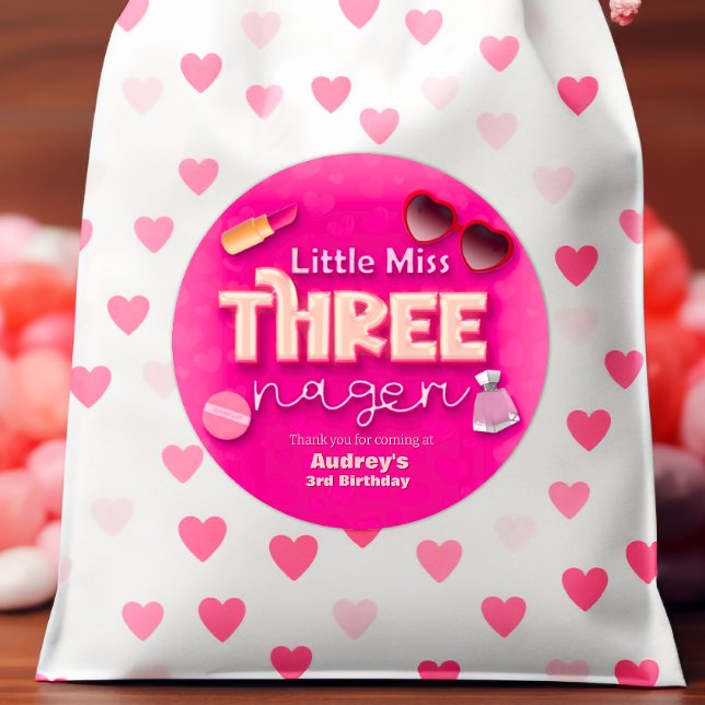 Adesivo Redondo Menina Threenager - aniversário de 3 anos (Little Miss Threenager - Girl 3rd Birthday Classic Round Sticker)