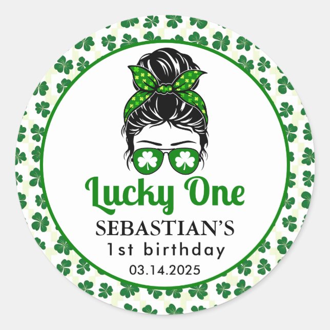 Adesivo Redondo Mensageiro Sortudo Uma primeiro aniversario (Frente)