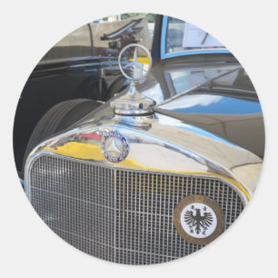 Adesivo Redondo Mercedes-Benz 260D. O primeiro carro diesel do