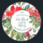 Adesivo Redondo Merry Christmas Wreath Floral Green Address Label<br><div class="desc">Um adesivo de etiqueta de endereço da Holly de Natal Feliz "Coma,  beba e seja feliz" A informação no rótulo é facilmente alterada para a sua. Um acessório de papel de carta pessoal de Natal</div>