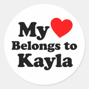 Adesivo Redondo Meu coração pertence a Kayla