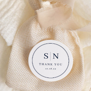 Adesivo Redondo Mínimo e Chic   Monograma de Casamento Branco e Ma