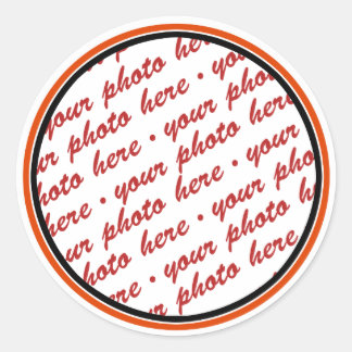 Adesivo Redondo Modelo de Foto Trimado Preto e Laranja