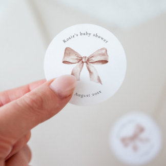 Adesivo Redondo Modelo do Baby Shower Sticker com Bow Rosa