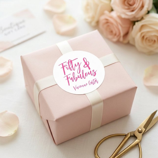 Adesivo Redondo Modern 50 and Fabulous Pink 50th Birthday Party (Fifty and Fabulous Name 50th Birthday Paper Sticker Envelope Seal)