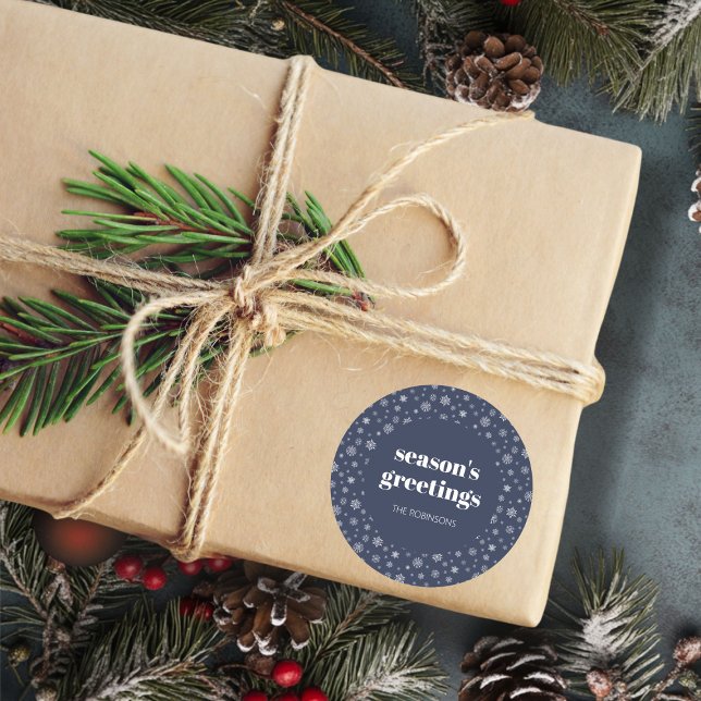 Adesivo Redondo Modern Script Seasons Saudações Marinho de Férias  (Christmas holiday snowflake pattern stickers)