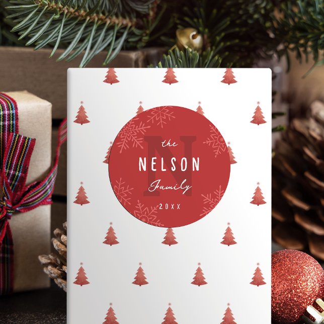 Adesivo Redondo Modern Script Snowflakes Family Name Holiday Favor (Modern Script Snowflakes Family Name Holiday Favor Classic Round Sticker)