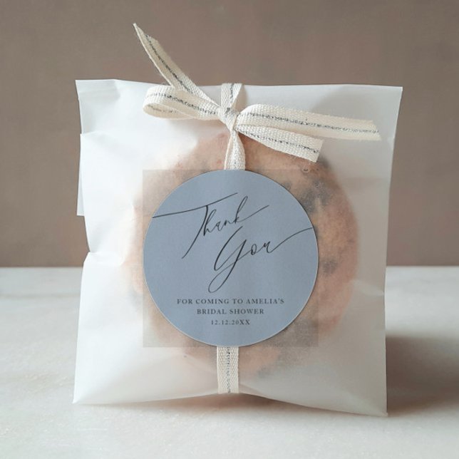 Adesivo Redondo Moderno Script Dusty Blue Obrigado Chá de panela (Criador carregado)