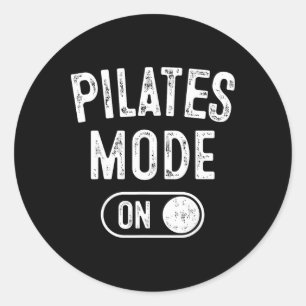 Adesivo Redondo Modo Pilates Ativado Presente Divertido para Instr