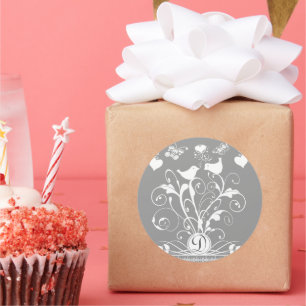 Adesivo Redondo Monograma Aves Casadas Corações Sujeiras Brancas e