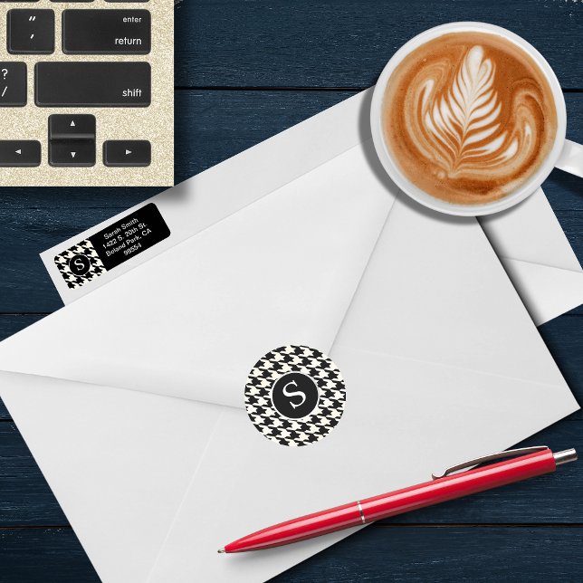 Adesivo Redondo Monograma preto e branco moderno de houndstooth (Criador carregado)