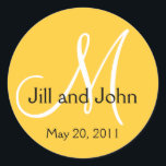 Adesivo Redondo Monograma Wedding Save the Date Yellow Sticker<br><div class="desc">por Elke Clarke ©2009 Mais designs disponíveis em whitewhimsicalweddings.com e whitewhimsicalweddings.blogspot.com</div>