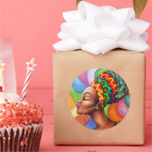 Adesivo Redondo Mulher africana com Tecido tradicional de cera